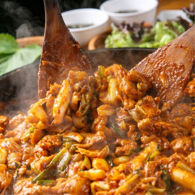 인생식탁 56년 전통 춘천닭갈비 명물닭갈비 캠핑음식 밀키트