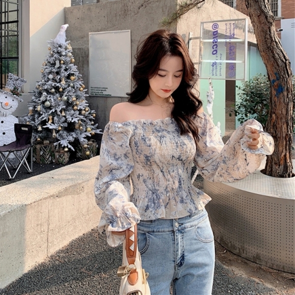 여자 여름 여행 프릴 스모크밴딩 블라우스