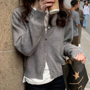 베이직 여성 가디건 니트 캐주얼 편한옷 데이트룩
