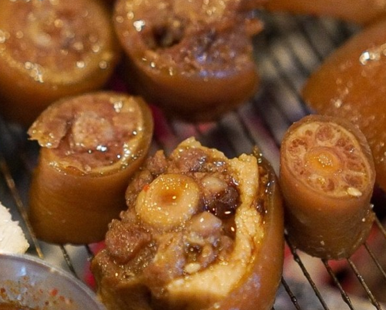 세이브 국내산 양념 돼지꼬리 1kg 찜 구이 - 나혼자 산다에 나온 바로 그상품 1개