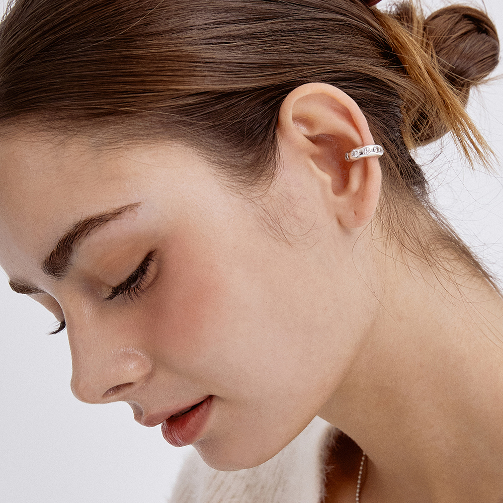 타티아나 Dot Cubic Earcuff EC1930