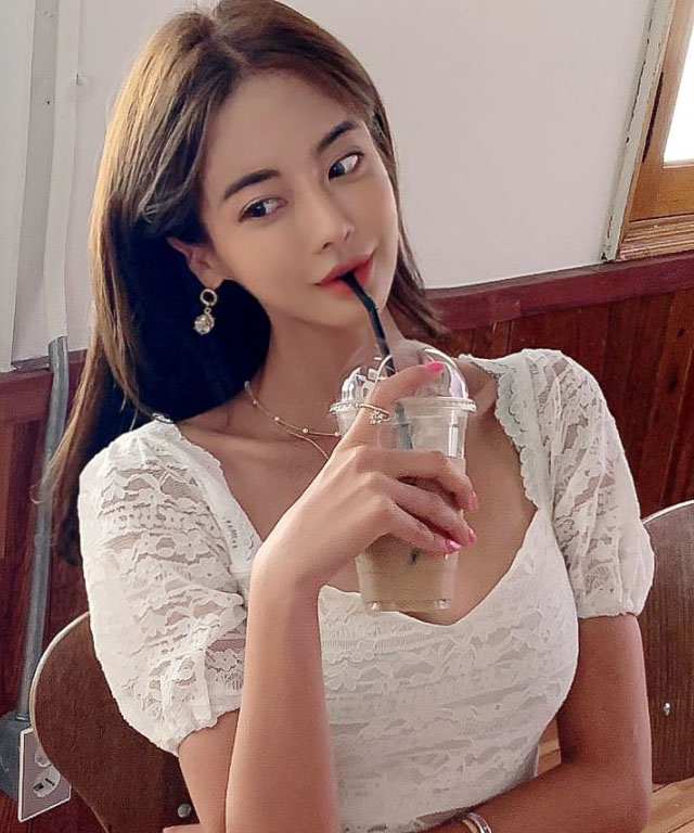 스위트글램 마얀 레이스 퍼프 탑