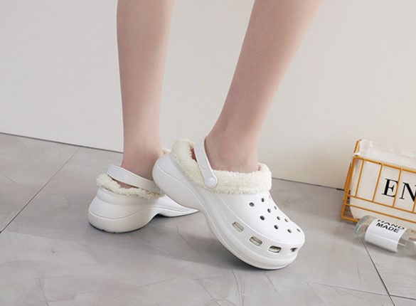 따뜻 안감퍼 캐주얼 통굽 방한 샌들