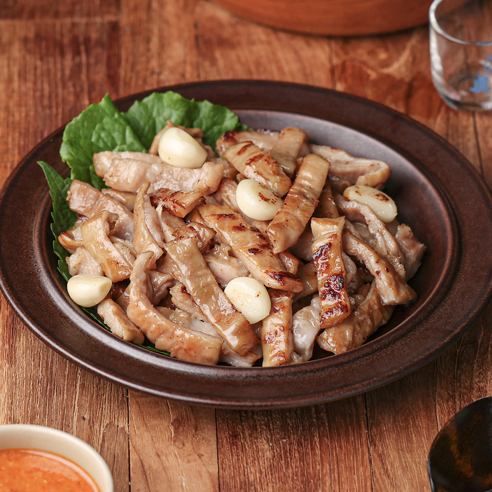청춘불판 초벌납작막창 300g 막창소스 3팩 초벌막창 토핑 막창 안주