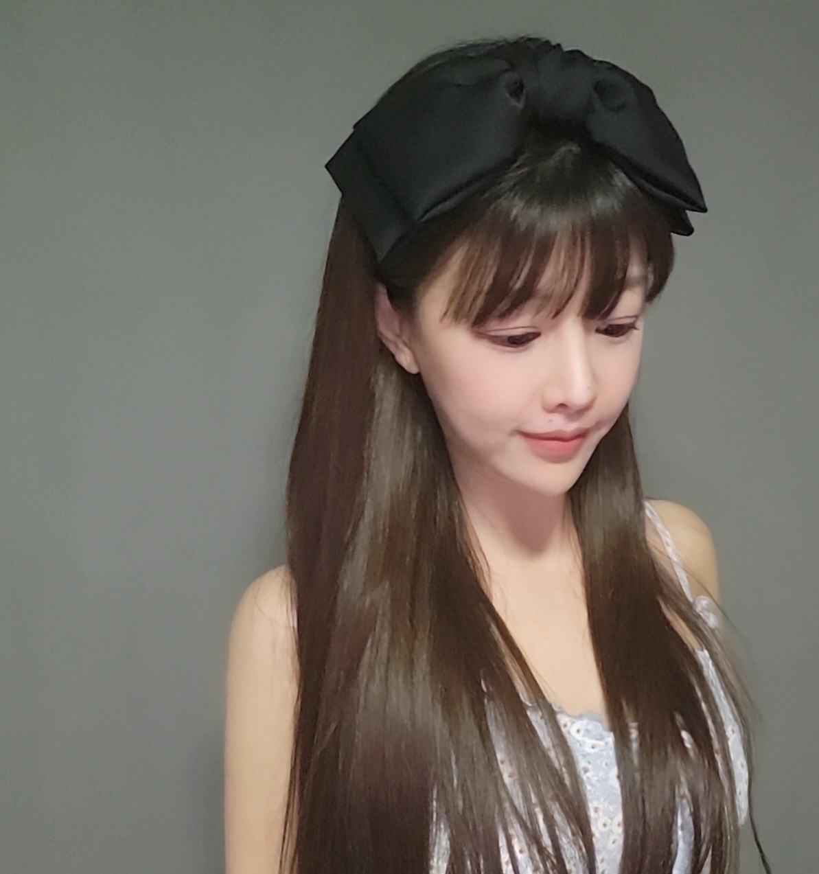 얼굴소멸 새틴 왕리본 헤어밴드 꾸안꾸 꾸꾸 여신룩 완성 왕리본 머리띠