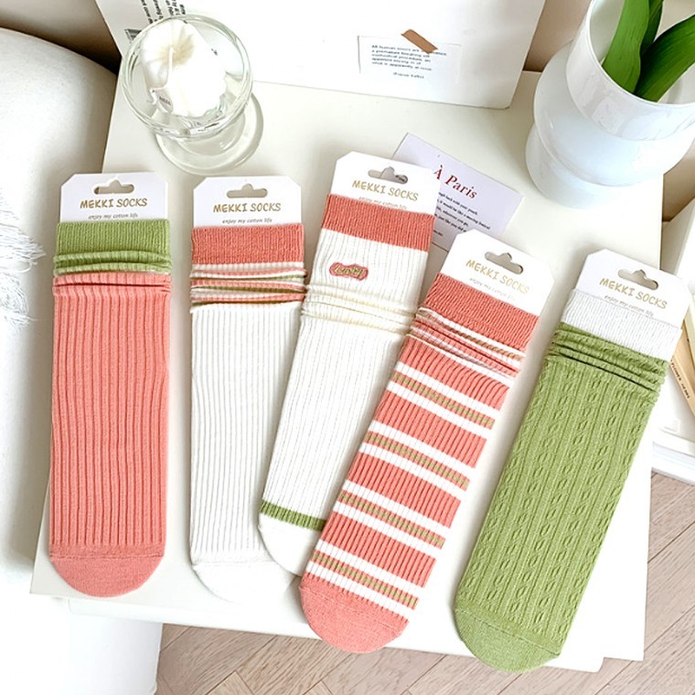 준캡 여자 여성 성인 학생 심플스트라이프 중목양말 봄 여름 가을 겨울 중 장목양말 스타킹양말