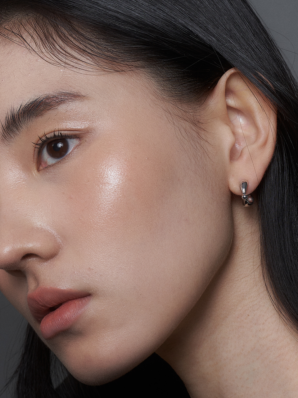 아미디블룸 아미디블룸 amidibloom BF Hoop earrings
