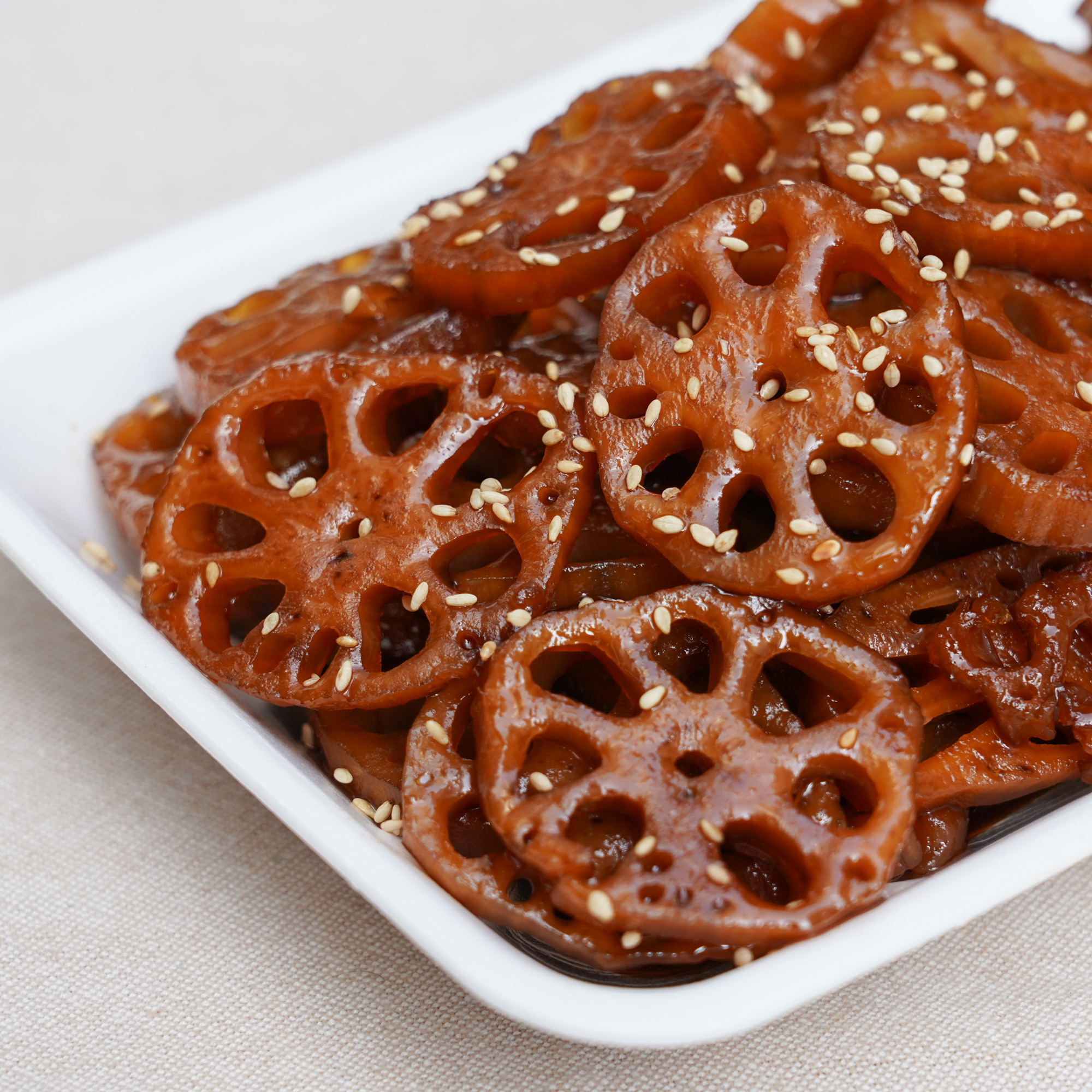하남 달콤짭짤한 연근조림 300g 암사 으뜸반찬