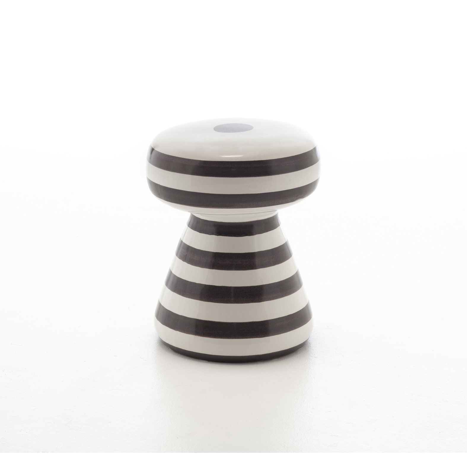 제르바소니 인아웃 44 스트라이프 사이드테이블 오토만 INOUT 44 STRIPE Side table ottoman