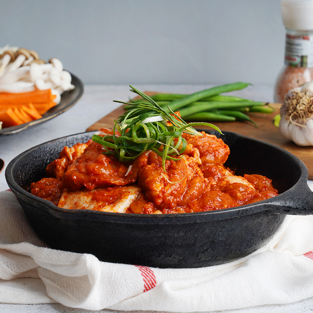순우리푸드 순우리춘천닭갈비 양념 닭갈비 300g X 4팩 4인분 야채세트 패키지