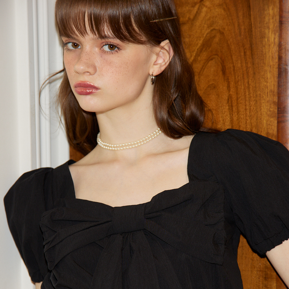 살롱드욘 살롱드욘 Puff Shoulder Ribbon Blouse