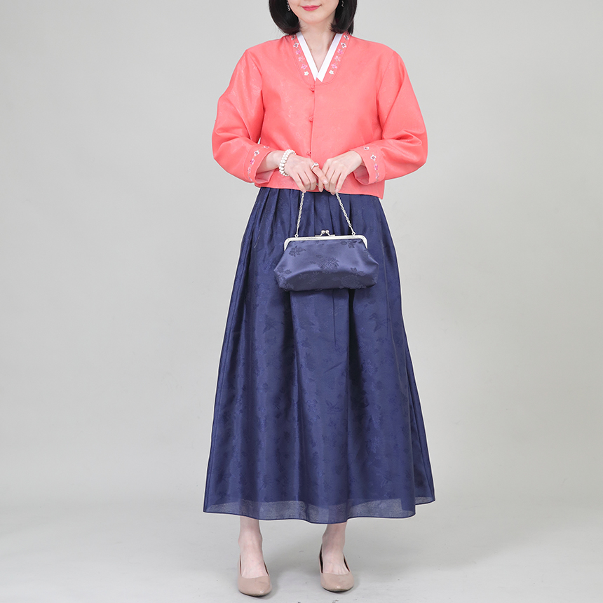애비뉴투지 엄마옷 산들 봄 가을 여성 어른 자수 개량한복 생활한복 상하세트 50대 60대 H09323