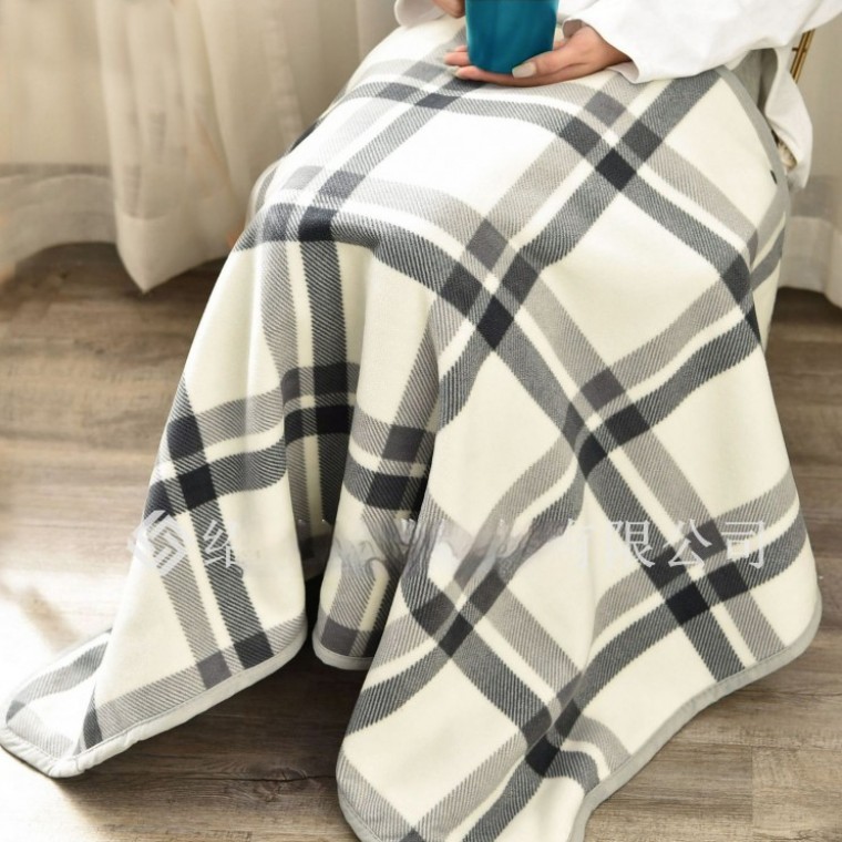 무릎담요 똑딱이 극세사담요 망토담요 겨울담요 캠핑담요 80130