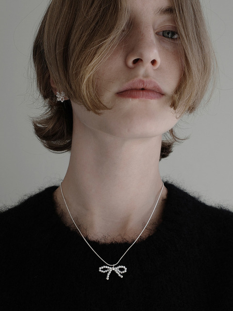 먼데이에디션 Tie a Pearl ribbon Necklace