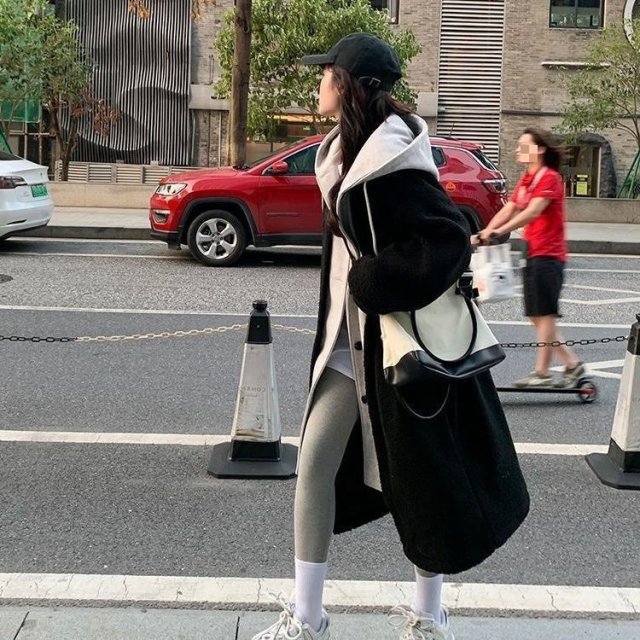 여성 겨울아우터 일체형후드집업 뽀글이점퍼 양털코트