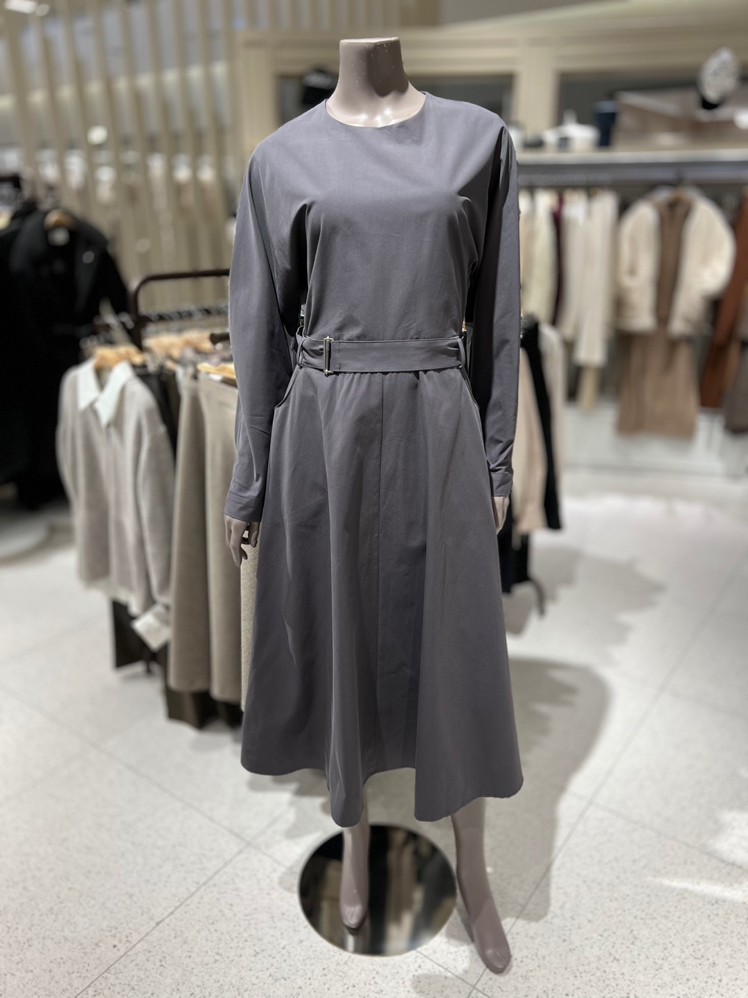 파슨스 Flat Van Round Neck Belted dress 파슨스 피 PW2R0OP06