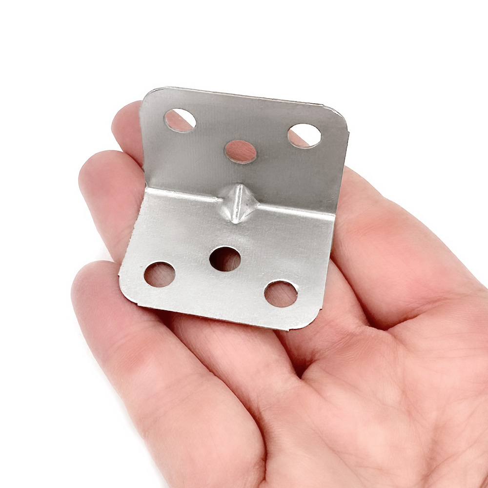 아이베란다 꺽쇠 코너철 연결철물 36x26x26mm FC