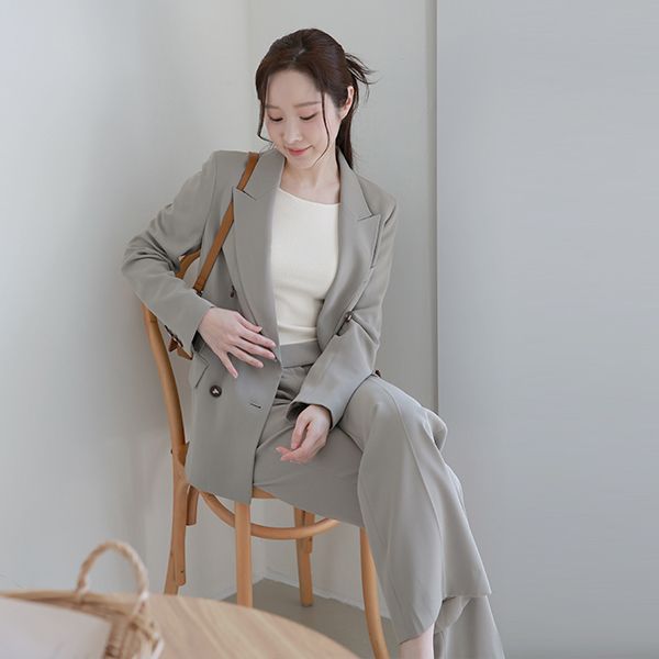 르포엠 가 139 900원 헤이즐 더블 하프 수트 셋업 457711
