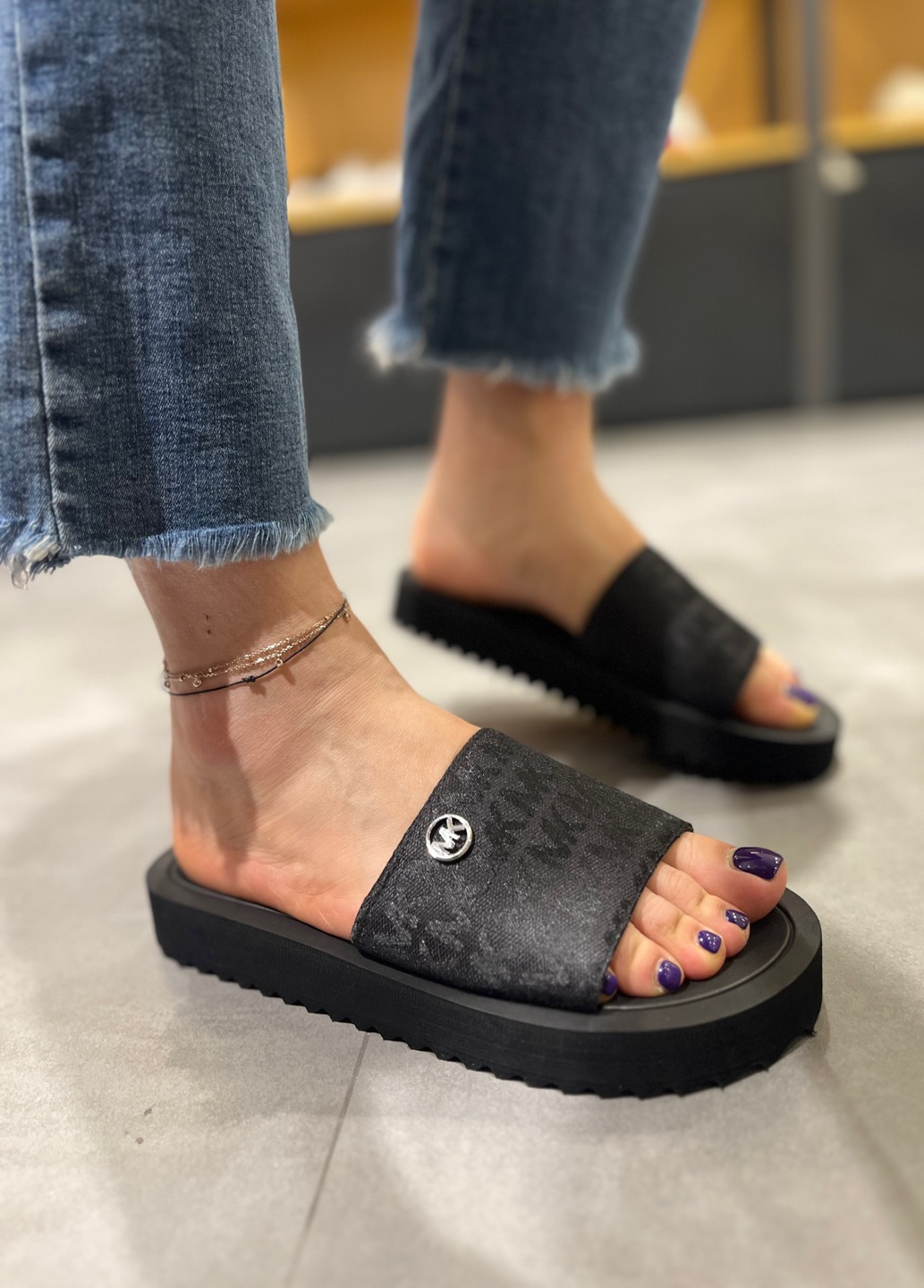 마이클코어스 와이컨셉 마이클코어스슬리퍼 STELO kids womens MK100630PB