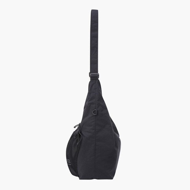 르꼬끄스포르티브 르꼬끄 Lecoq 일체형 바디크로스백 BLK QP223ABG41