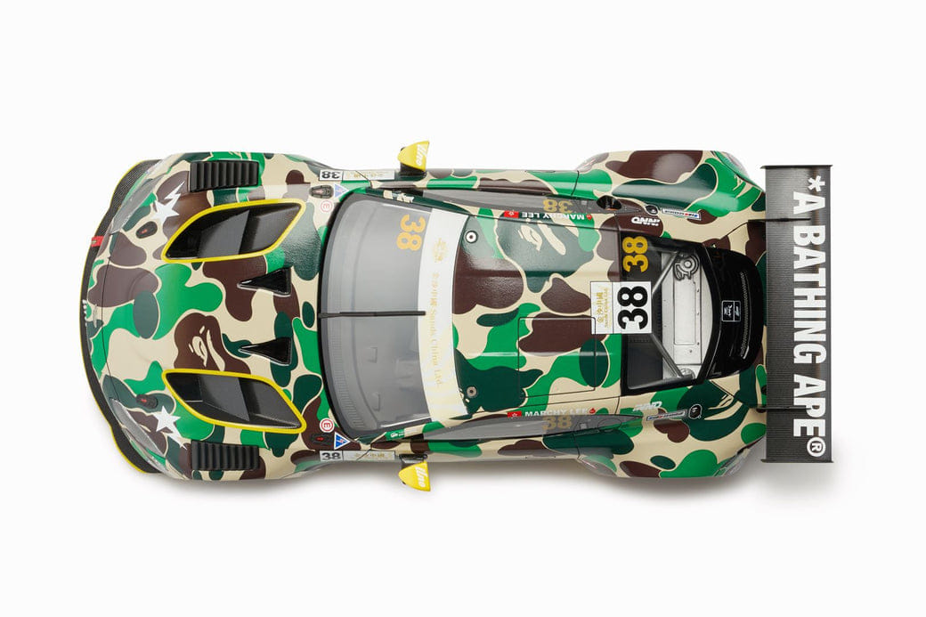 베이프 모형 자동차 BAPE X ASTON MARTIN GT3 1 18 1J23-185-908