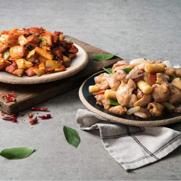 마녀바스켓 춘천 명물 닭갈비 매콤한맛 700g x2팩 간장양념 700g x2팩 총2 8kg 광양 숙성 돼지 왕구이 600g x4팩
