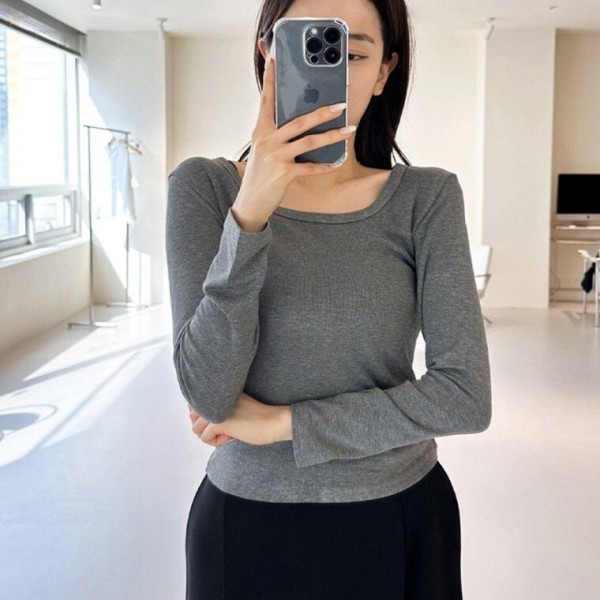 여성 라운드넥 데일리 코디 다양한 클래식 활용도 좋