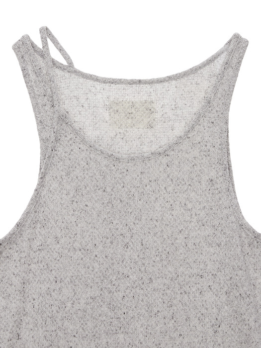 마뗑킴 마뗑킴 민소매 컷아웃 탑 CUTOUT SLEEVELESS TOP IN 마틴킴 MATIN