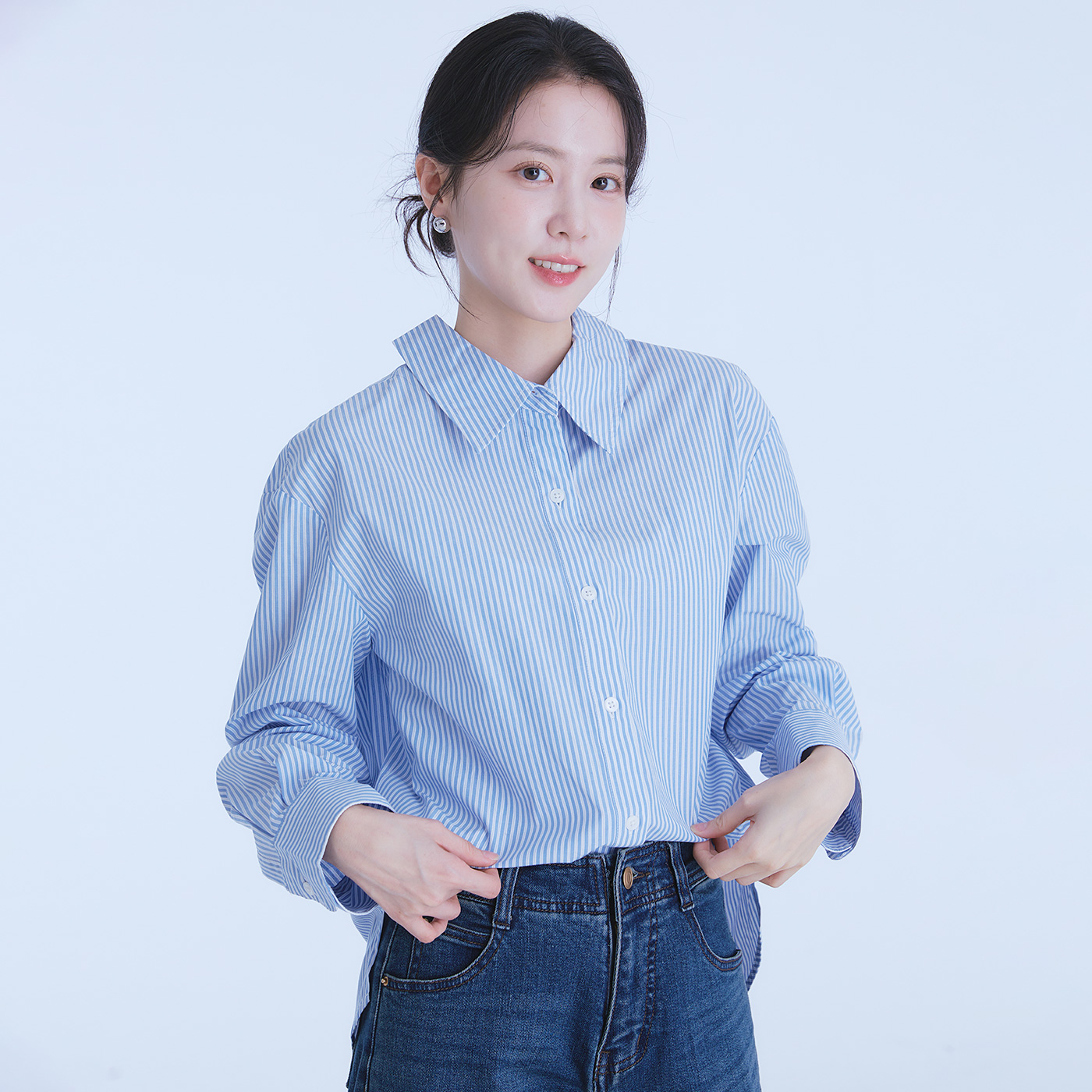 로엠 루즈핏 리본 셔츠 RMYWE49R31