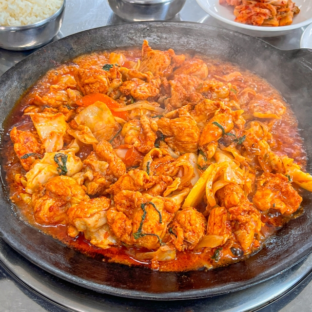 정말 맛있는 춘천식 닭갈비