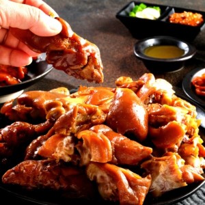 100 국산 냉장 앞다리 수제족발 찐 전주맛집 끝강족발 미니족발 미니족 뼈포함 300g 3개