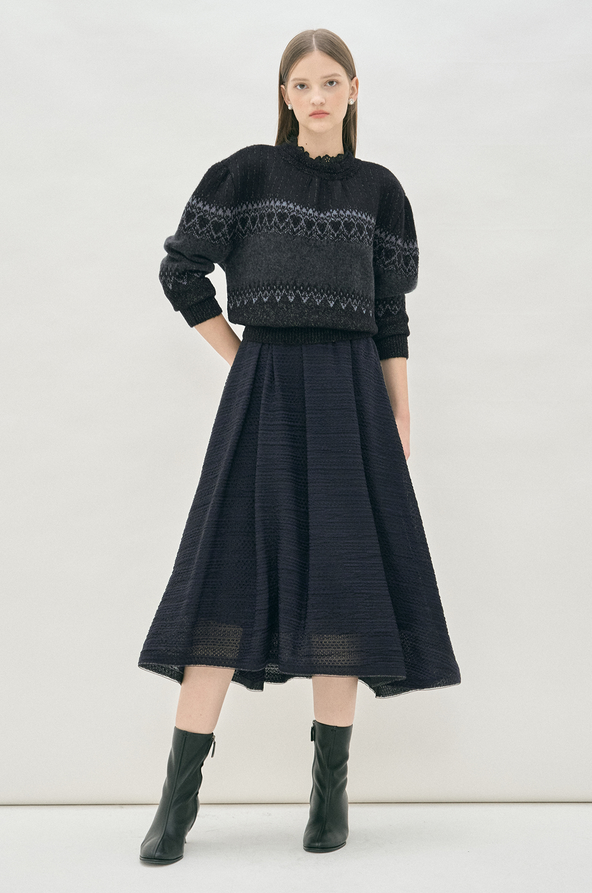 마인 MINE 울 블렌드 텍스처 블록 글리터 니트 탑 LV MN2DBKTO382W