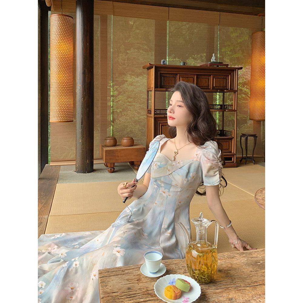 Deng Liuliu 프랑스 복고풍 유화 꽃 무늬 드레스 여성 여름 하이 엔드 칼라 남부 리조트 스타일의 긴