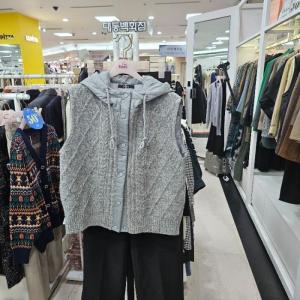 수스 수스 DP01 꽤베기패딩조끼 S244BVOB2 S21289393