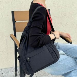 데일리 캐주얼한 조리개 형태 가벼운 디자인 백팩 가방 나일론 캐주얼