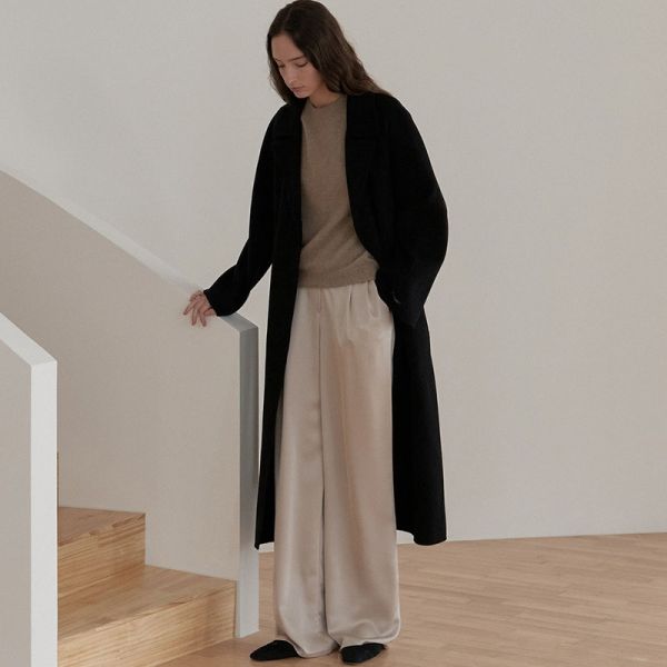 공드린 공드린 Mayer satin wide pants light-beige small light-beige
