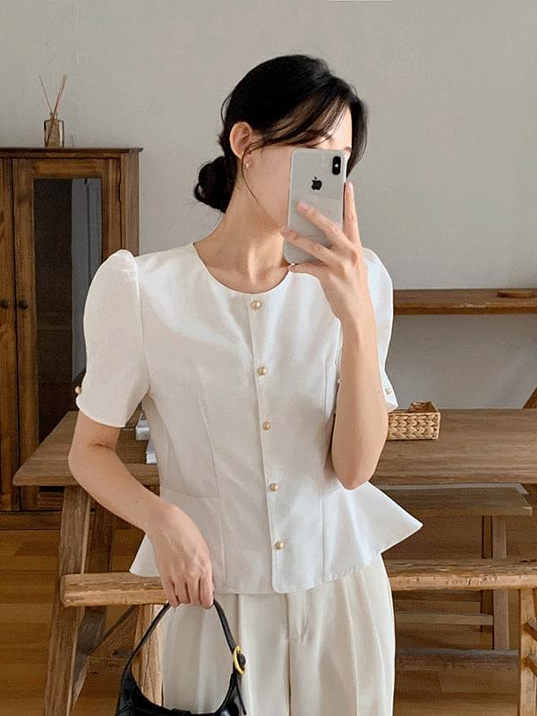 코코블랑 플레어 퍼프 블라우스