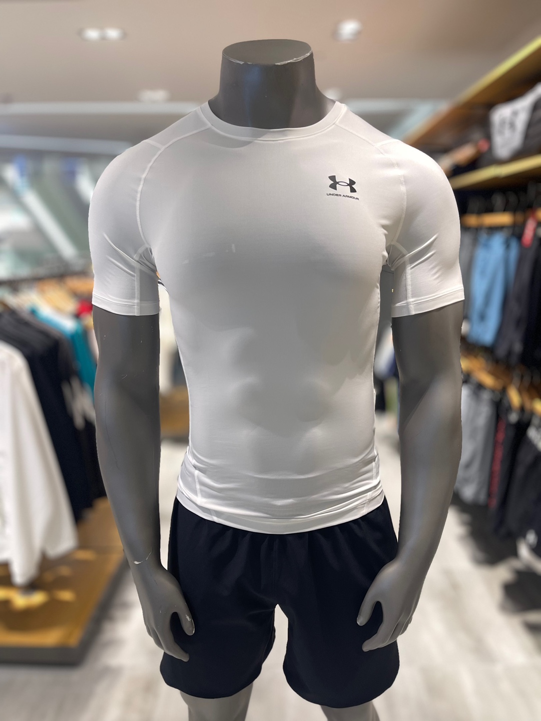 언더아머반팔티 CQS Mens HeatGear Armour Short Sleeve 1361518-100