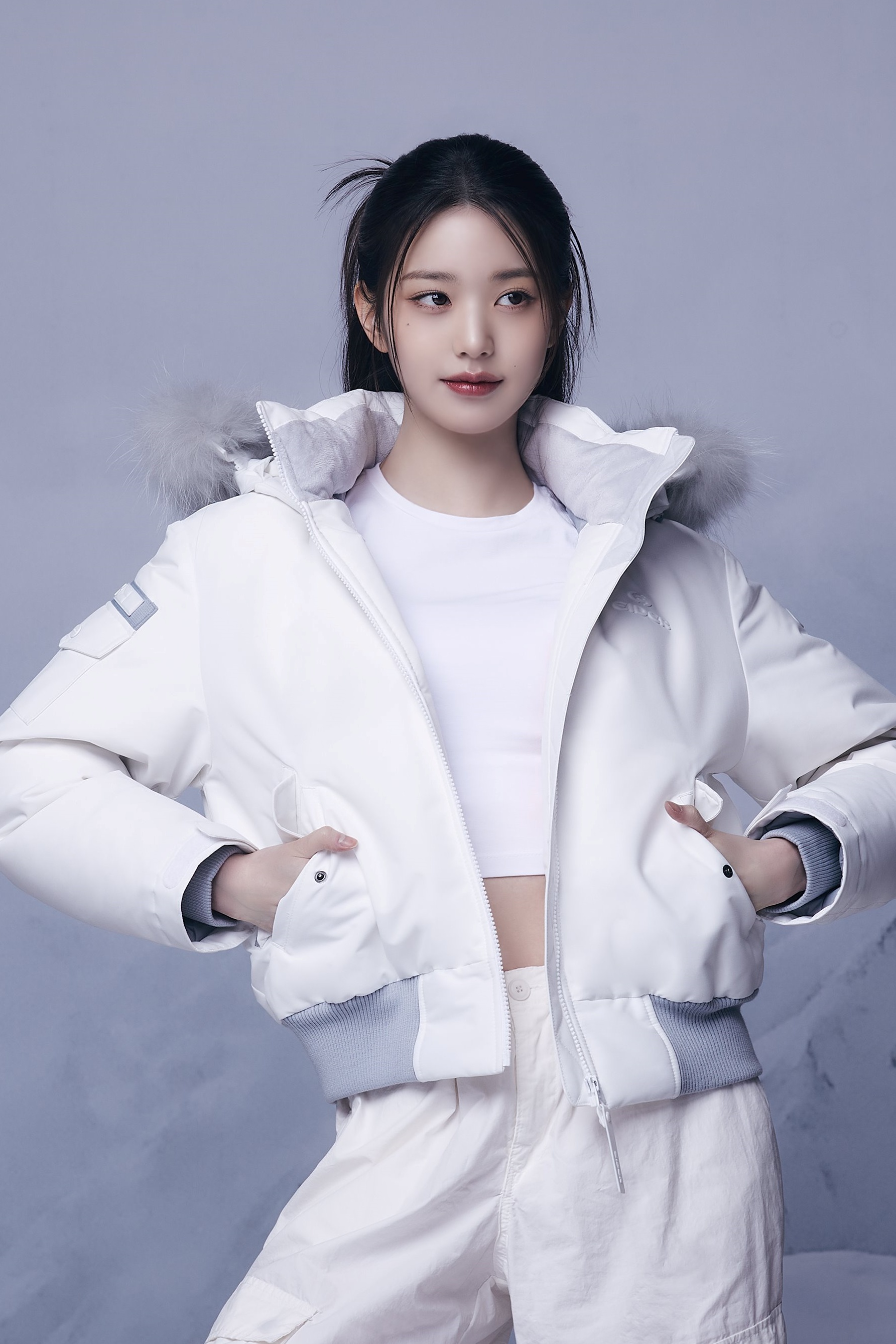 아이더 아이더 STOOKY SHORT 스투키 숏 여성 다운 자켓 Pearl DWW23551W7