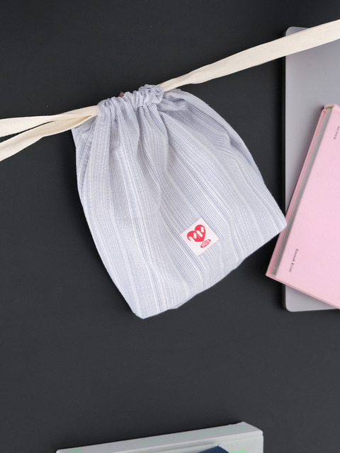민민 민민 Daily Pouch Bag Cozy Stripe