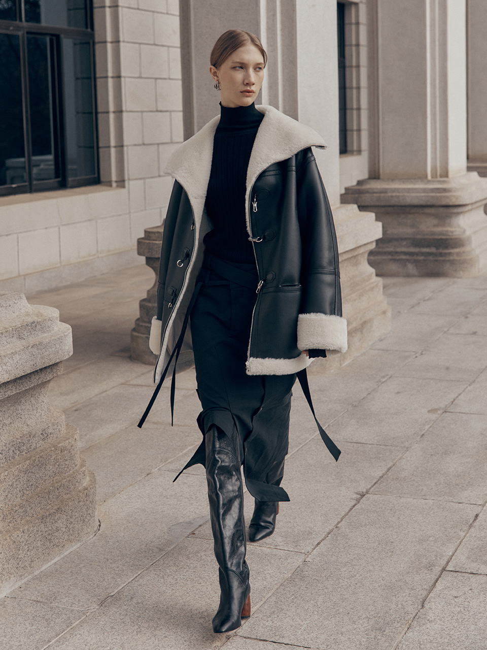 뮤제 MUSEE DARIA Faux-Shearing Reversible Mustang Coat