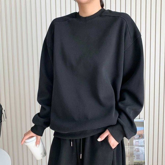 오노마 ONM 절개 맨투맨 오버핏 라운드넥 여성의류 무지티