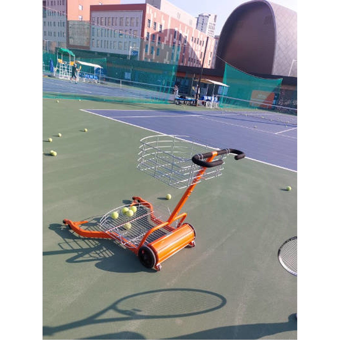 테니스공줍는기계 연습장 테니스공줍기 실내 공줍는기계 2세대 테니스 공따개