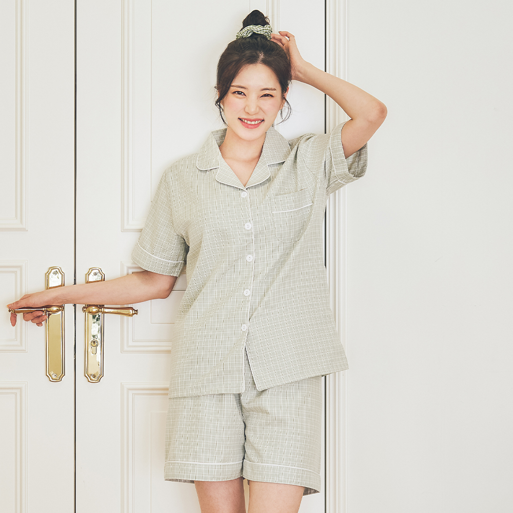 씨엘스토리 씨엘스토리 여성용 어반체크 카라 잠옷 상하의 세트 그린