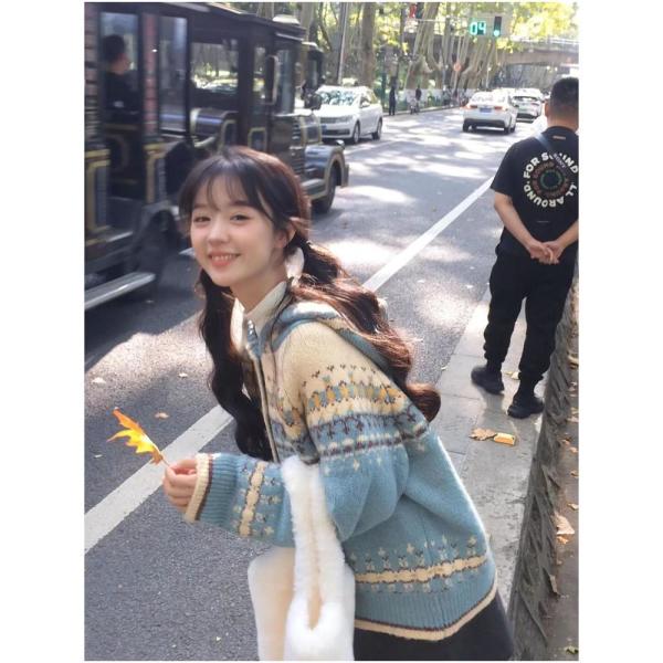 떡복이 코트 캐시미어 학생 숏 후드 더플 여성 대학 스타일 페어 아일 스웨터 가을 겨울 복고풍 디자인 틈