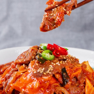 제주 돼지로 만든 1인분씩 소분되어 편리한 탐탐 제육볶음 6팩 1200g 제주돼지와 감칠맛나는 양념이 만난