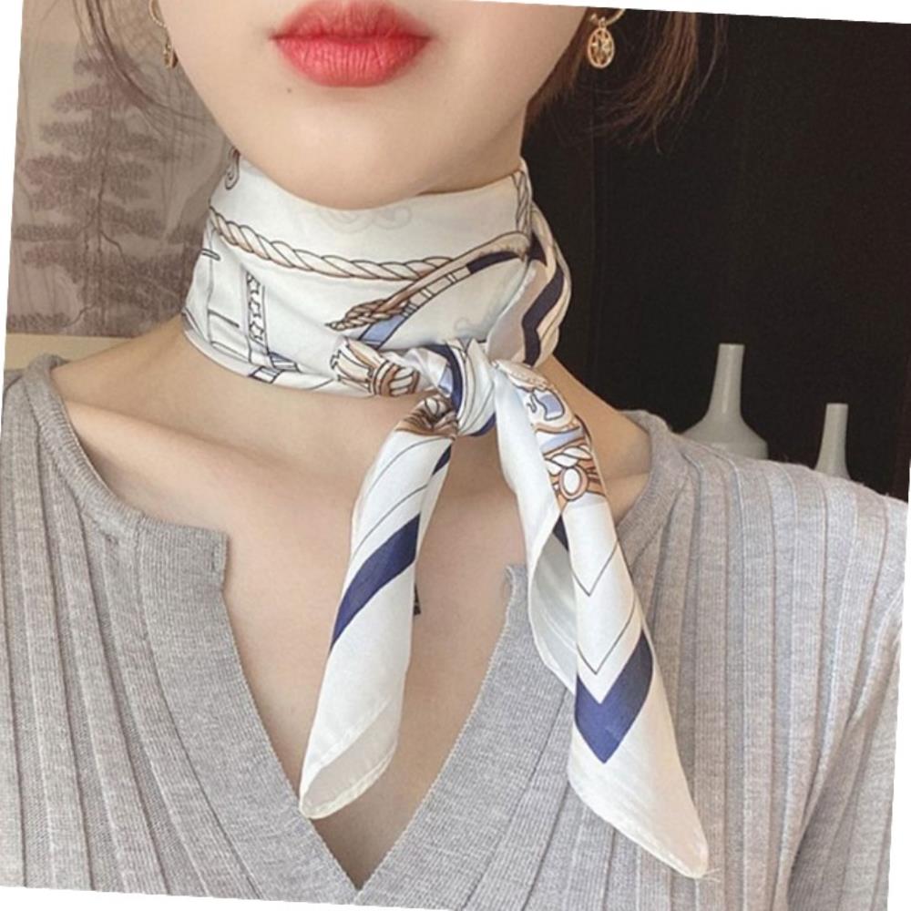 여성스카프 이경희 고급 사각 쁘띠 스카프 70 로프 배 명