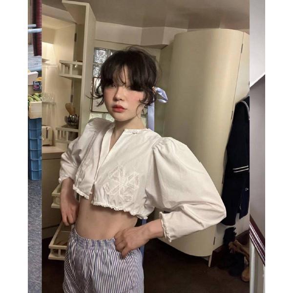 프레클 레이스 블라우스 봄여름 디자인 숏 크롭탑