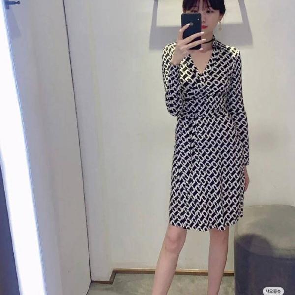 원단으로 스타 실크 니트 랩스커트 클래식 슬림한 amp 후프 프린트 러닝