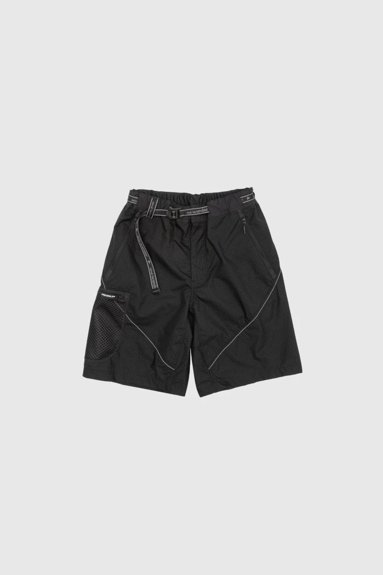 And Wander 앤드원더 breath rip short pants 5744122118 010 W1PAX24125BKX